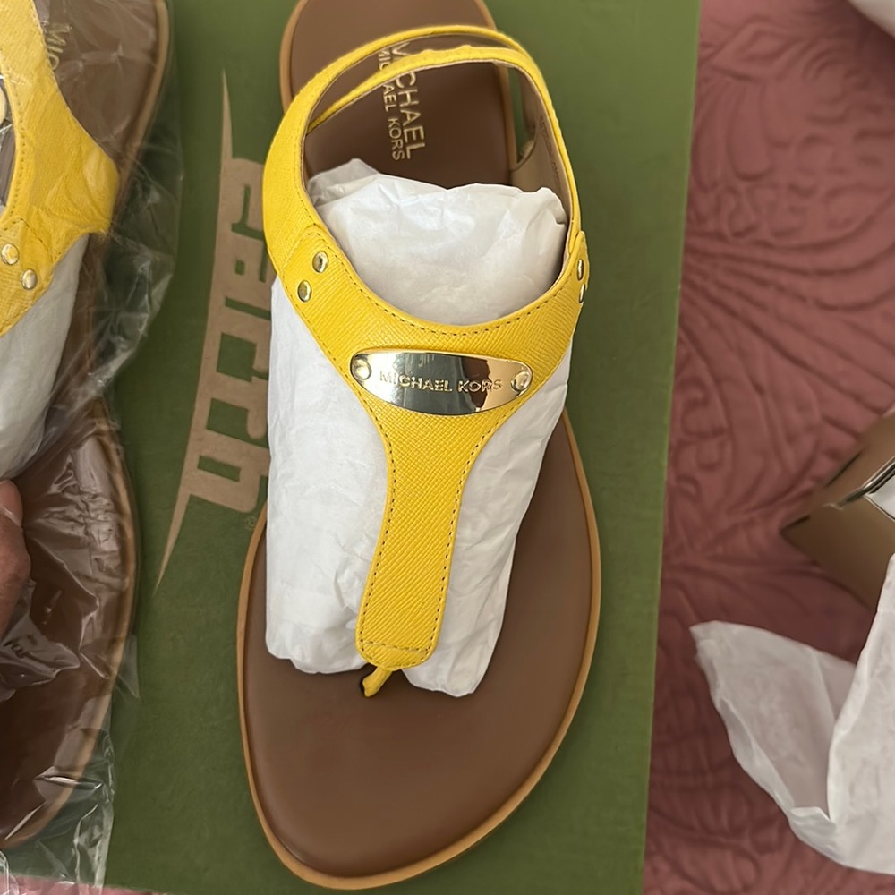 Yellow Michael Kors sandal, size 8